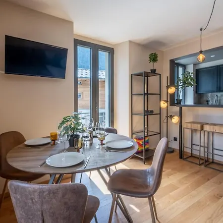 Newly Renovated Apartment With Mont Blanc View Chamonix Mont Blanc Exterior foto